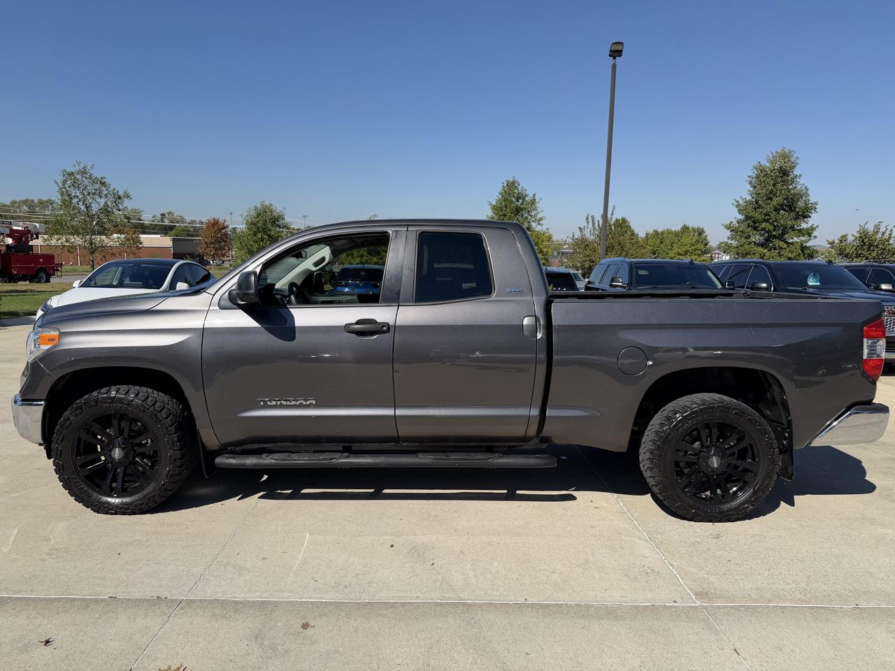 Toyota Tundra 2WD Truck  2015