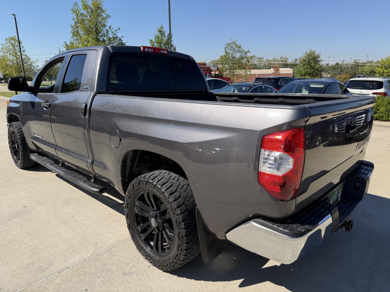 Toyota Tundra 2WD Truck  2015