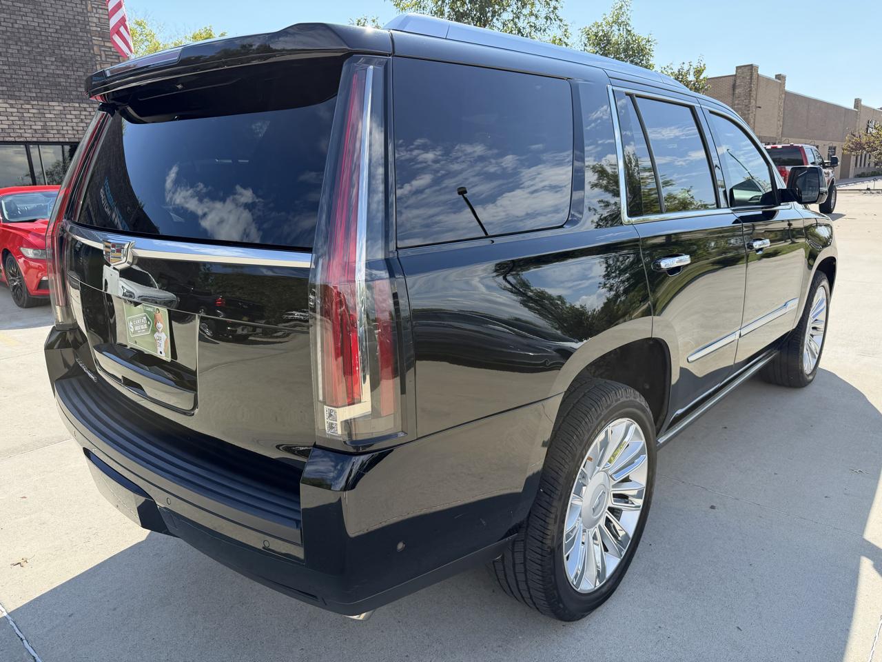 Cadillac Escalade 4WD 4dr Platinum 2018