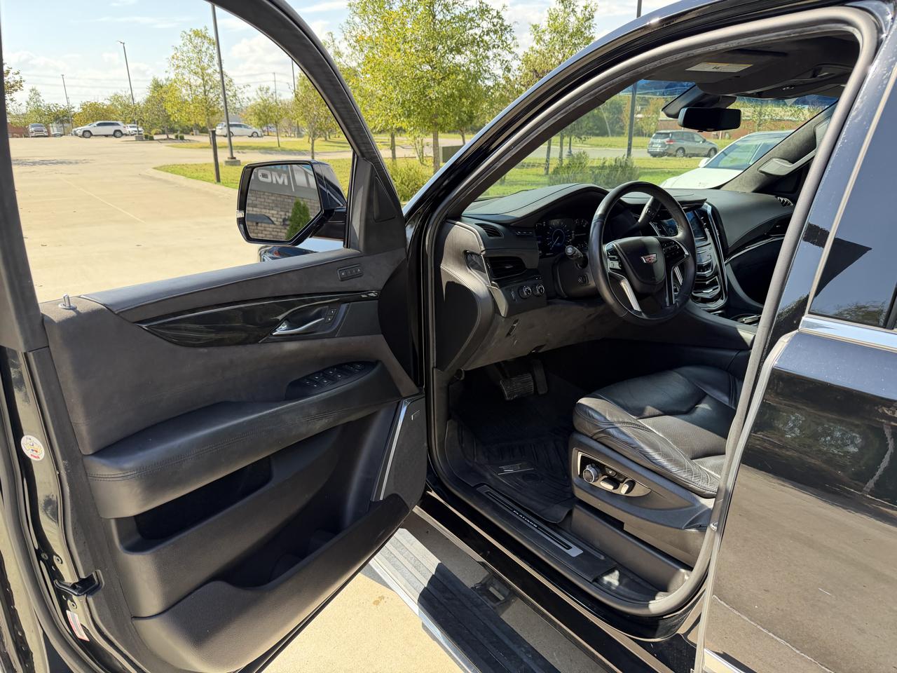 Cadillac Escalade 4WD 4dr Platinum 2018