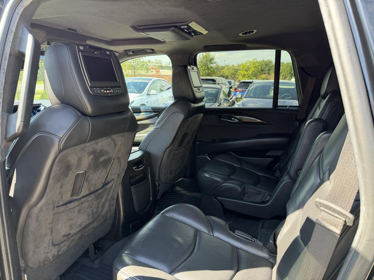 Cadillac Escalade 4WD 4dr Platinum 2018