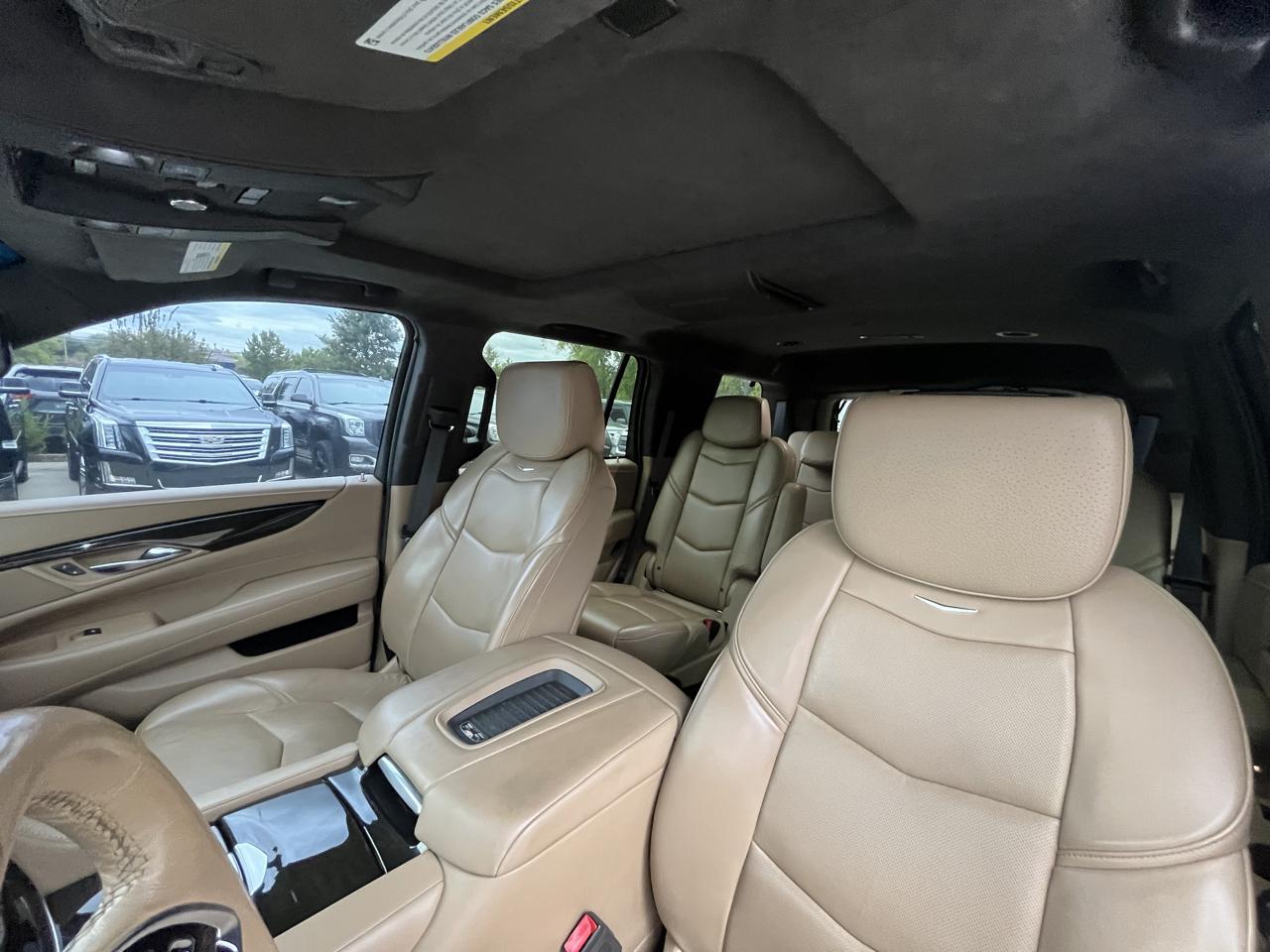 Cadillac Escalade 4WD 4dr Platinum 2019