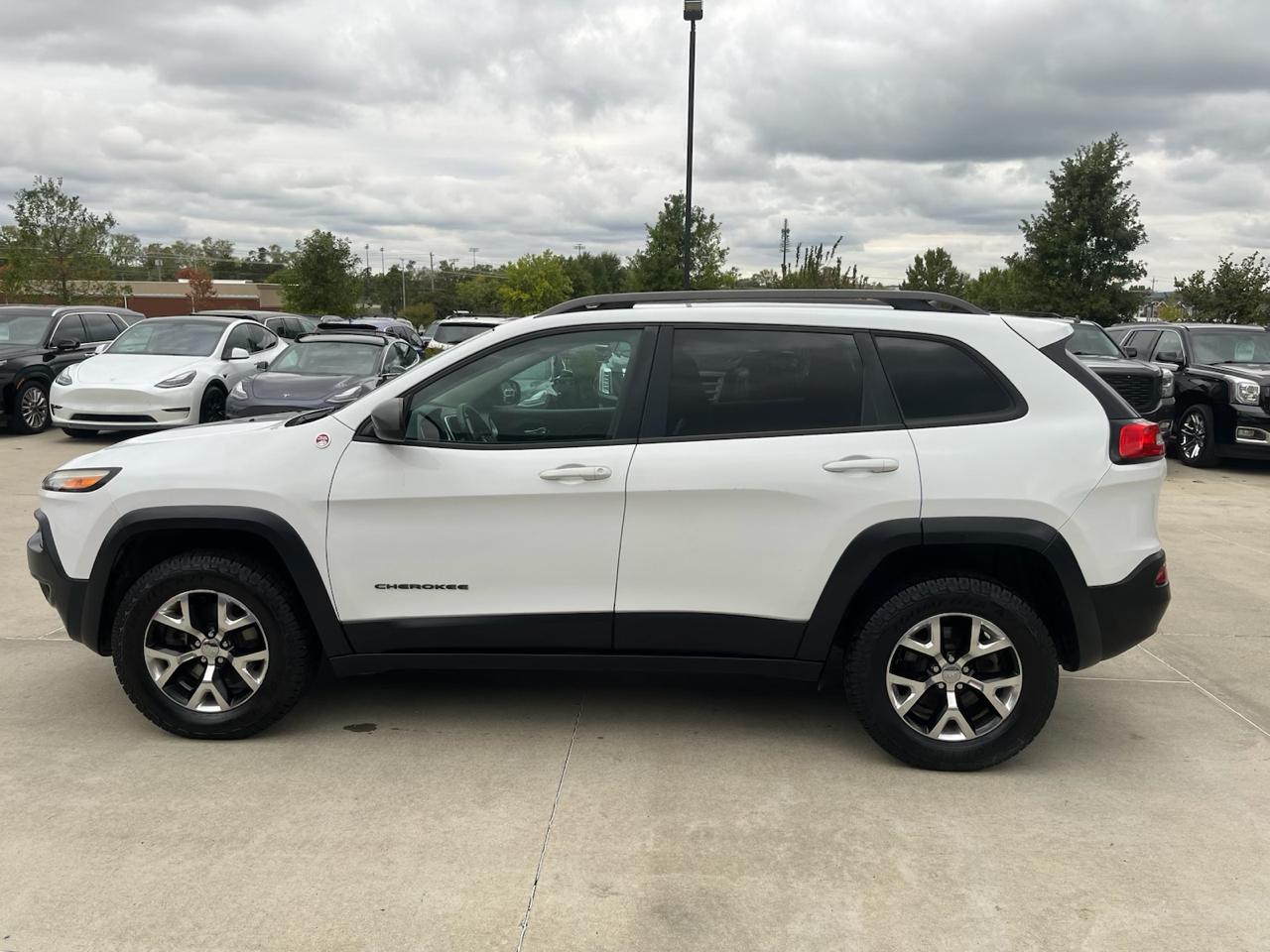 Jeep Cherokee 4WD 4dr Trailhawk 2016