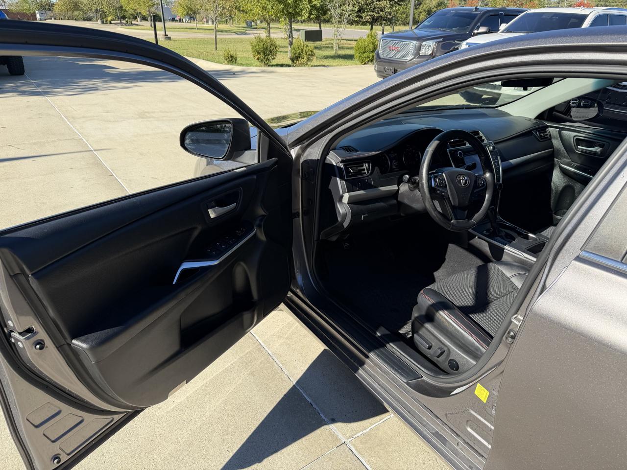 Toyota Camry  2017