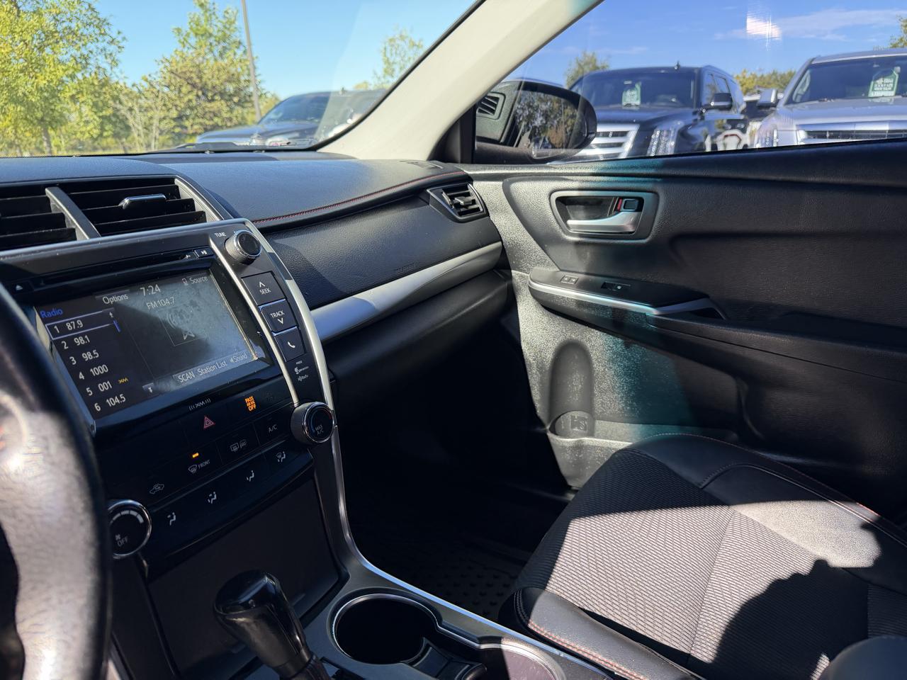 Toyota Camry  2017