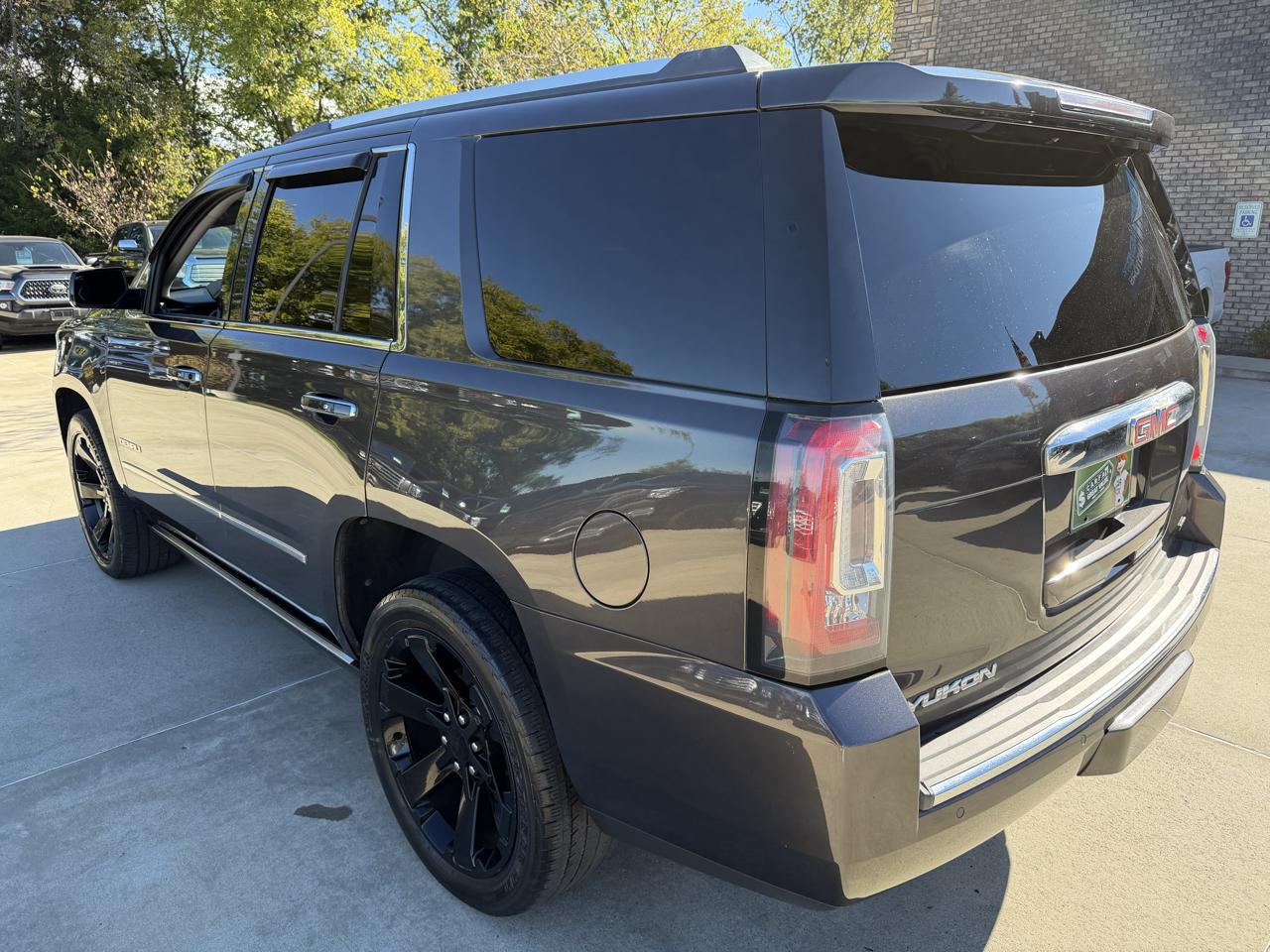 GMC Yukon 4WD 4dr Denali 2017
