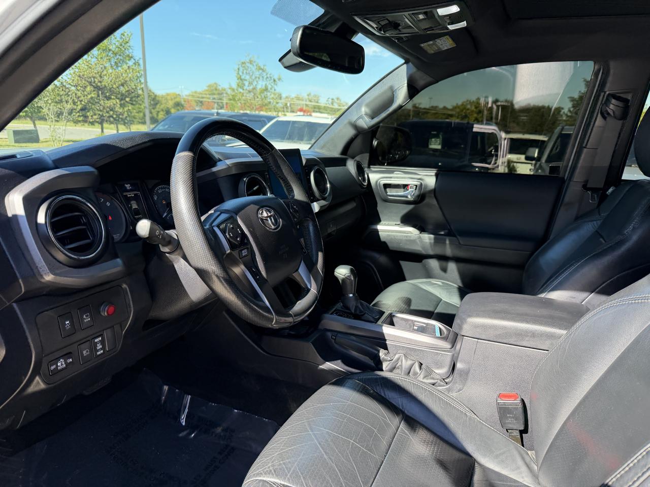 Toyota Tacoma 4WD TRD Off Road Double Cab 6' Bed V6 AT (Natl) 2021