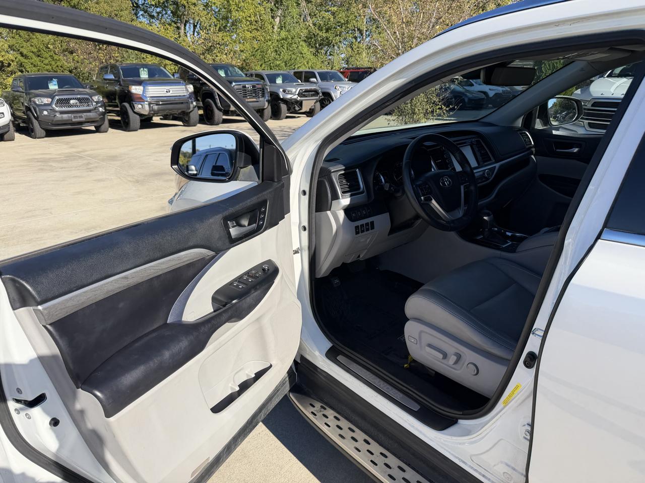 Toyota Highlander  2017