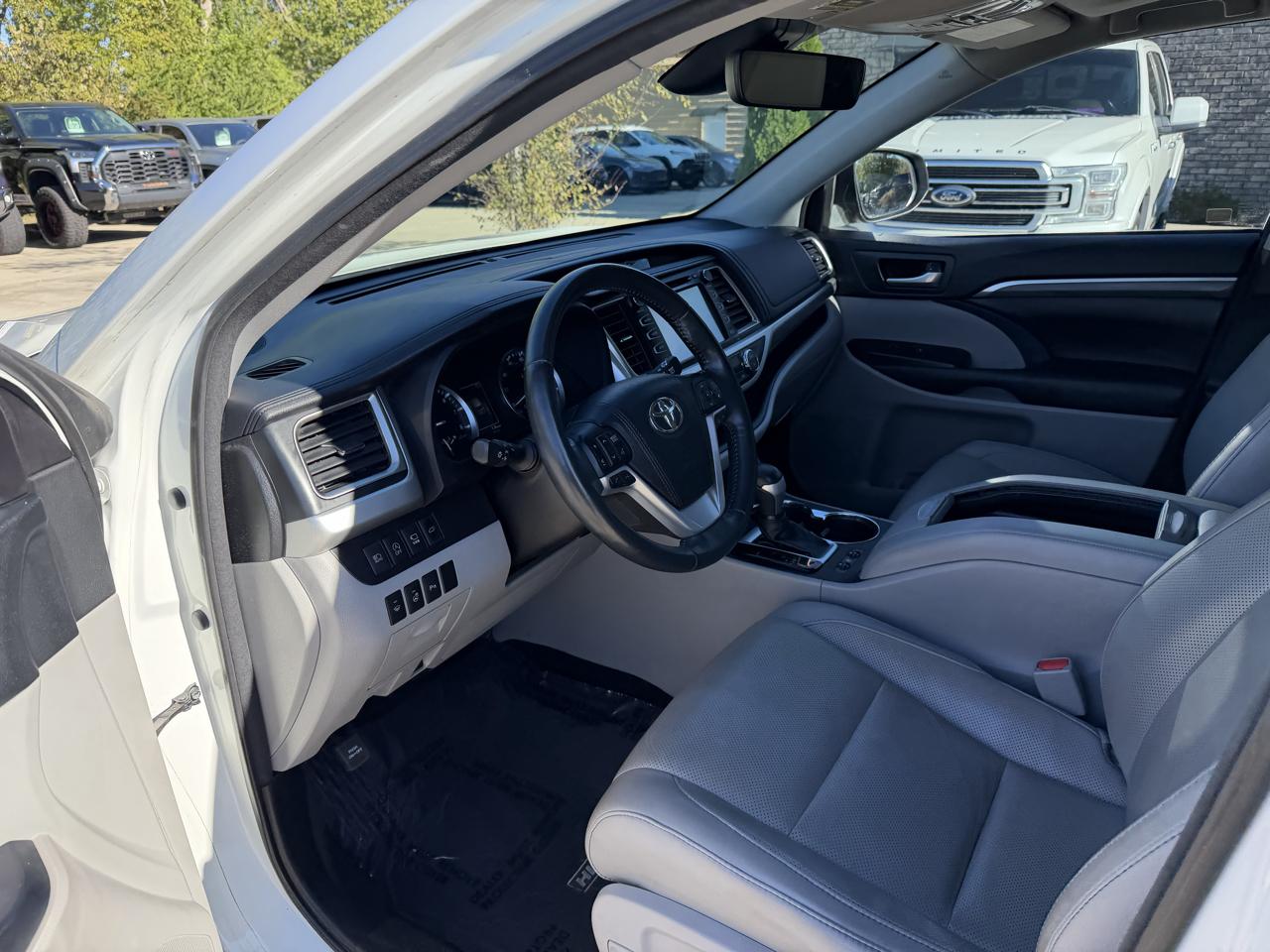 Toyota Highlander  2017