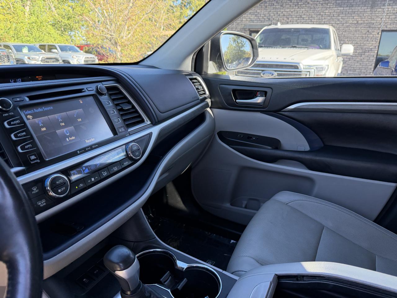 Toyota Highlander  2017