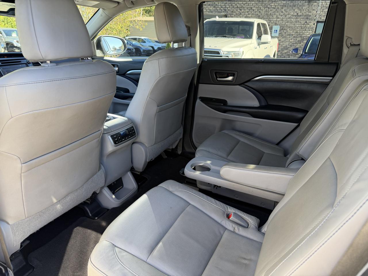 Toyota Highlander  2017
