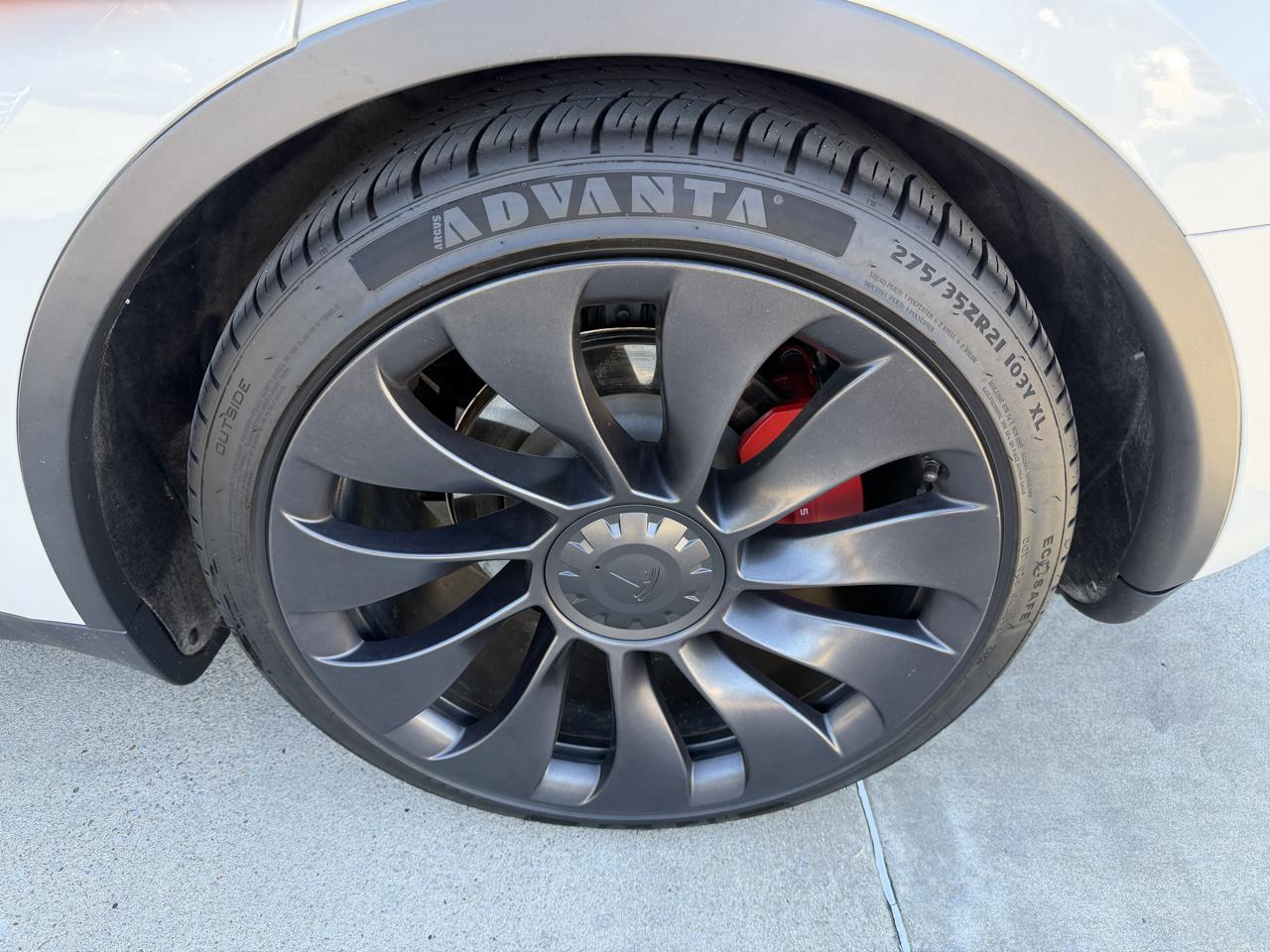 Tesla Model Y Performance AWD 2023