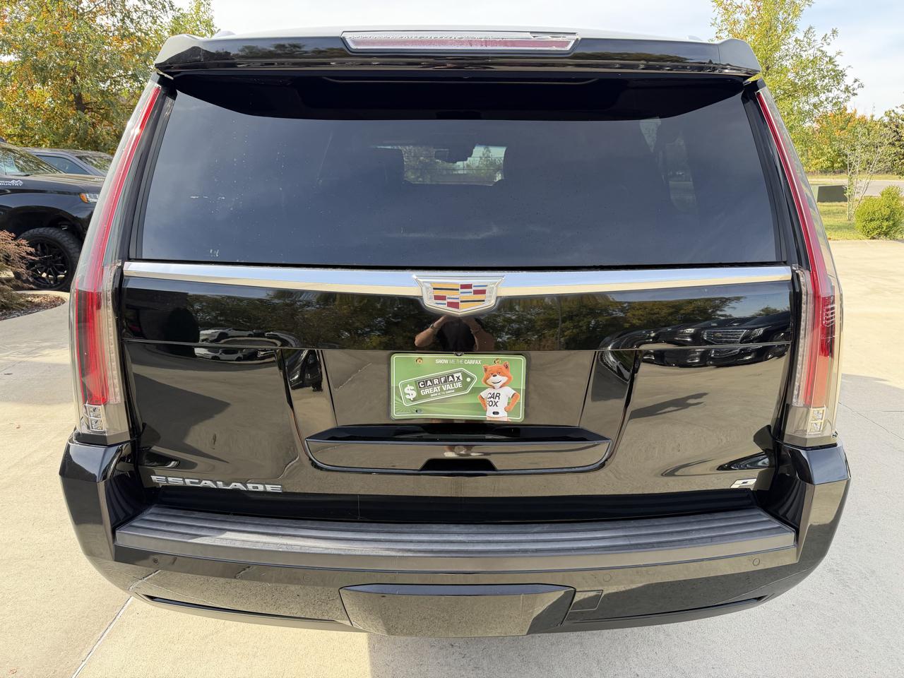 Cadillac Escalade ESV 4WD 4dr Platinum 2015