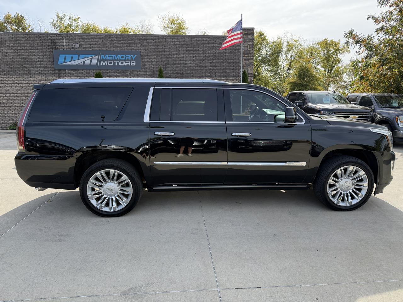 Cadillac Escalade ESV 4WD 4dr Platinum 2015