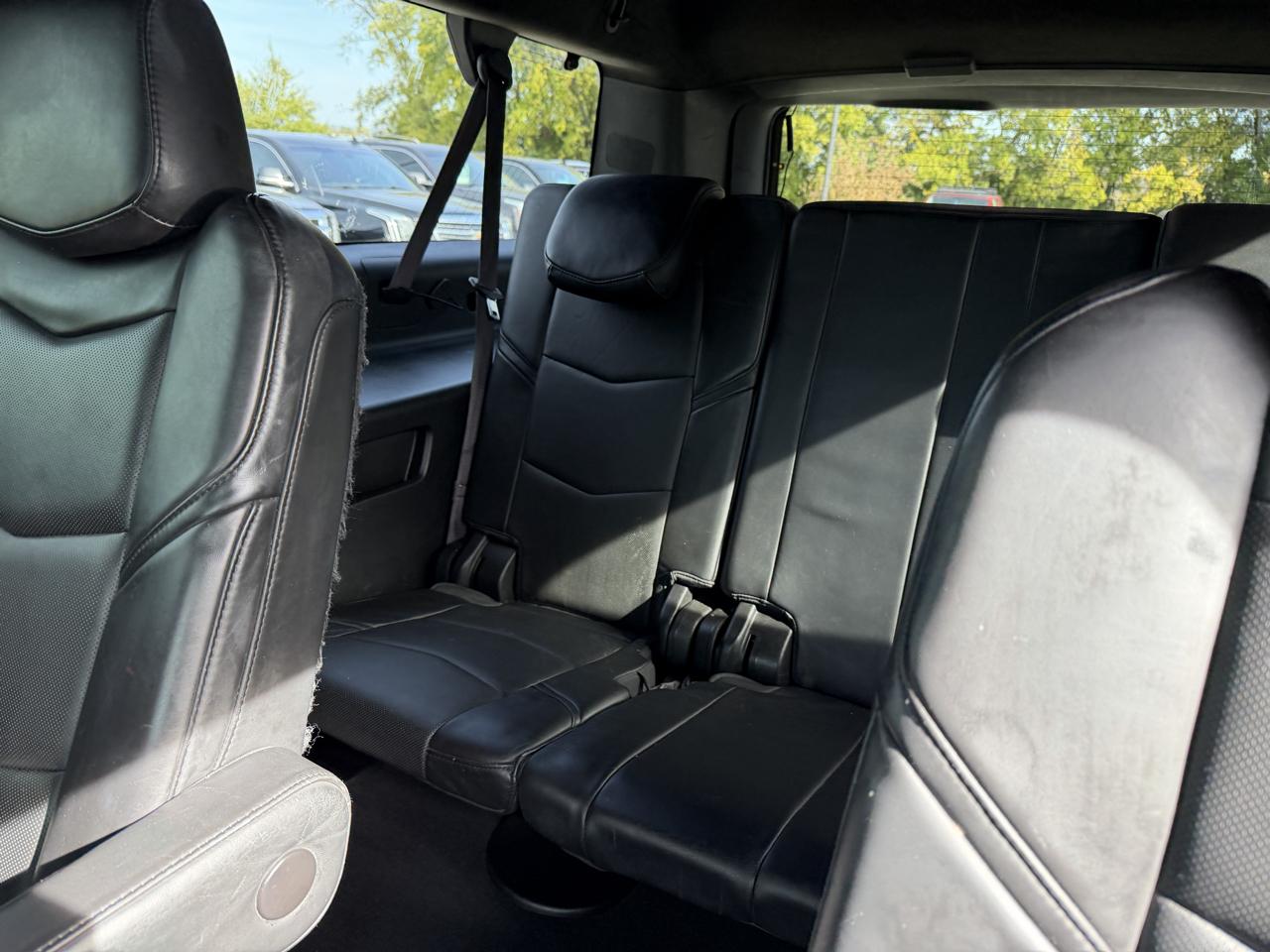 Cadillac Escalade ESV 4WD 4dr Platinum 2015