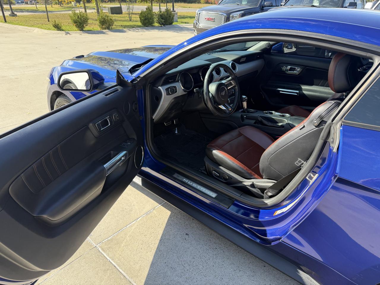 Ford Mustang GT Premium Coupe 2016