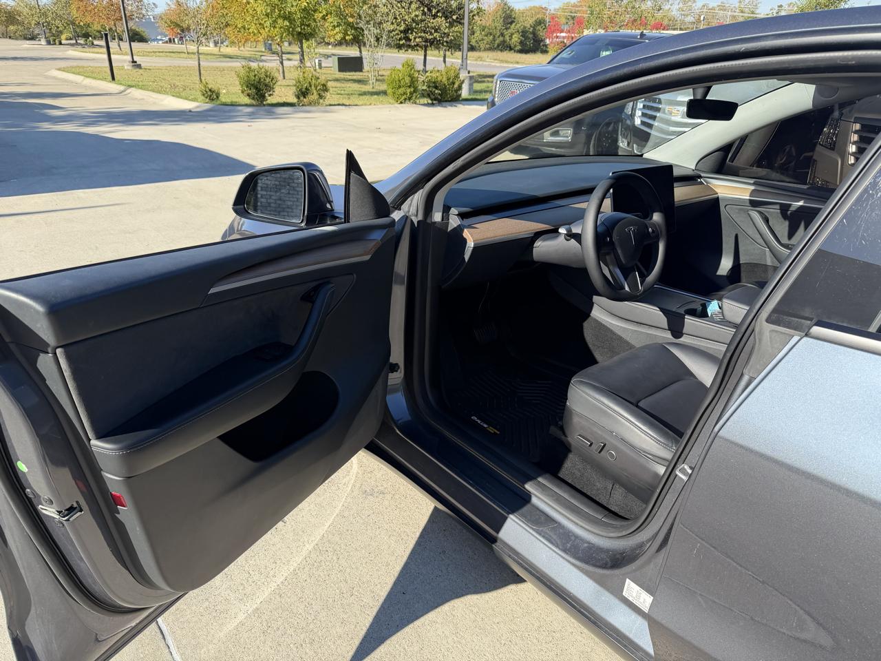 Tesla Model Y Long Range AWD 2023