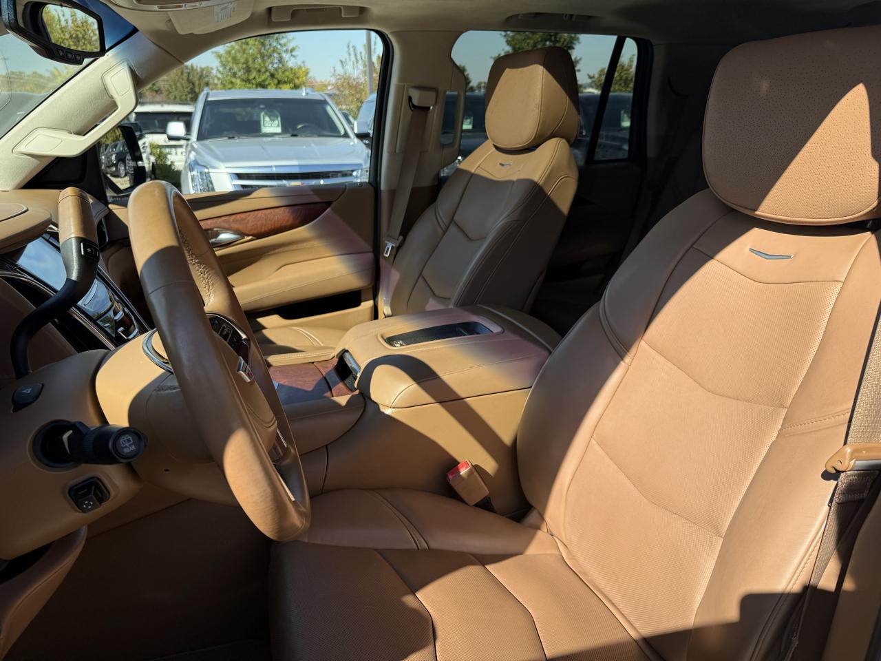 Cadillac Escalade 4WD 4dr Platinum 2016