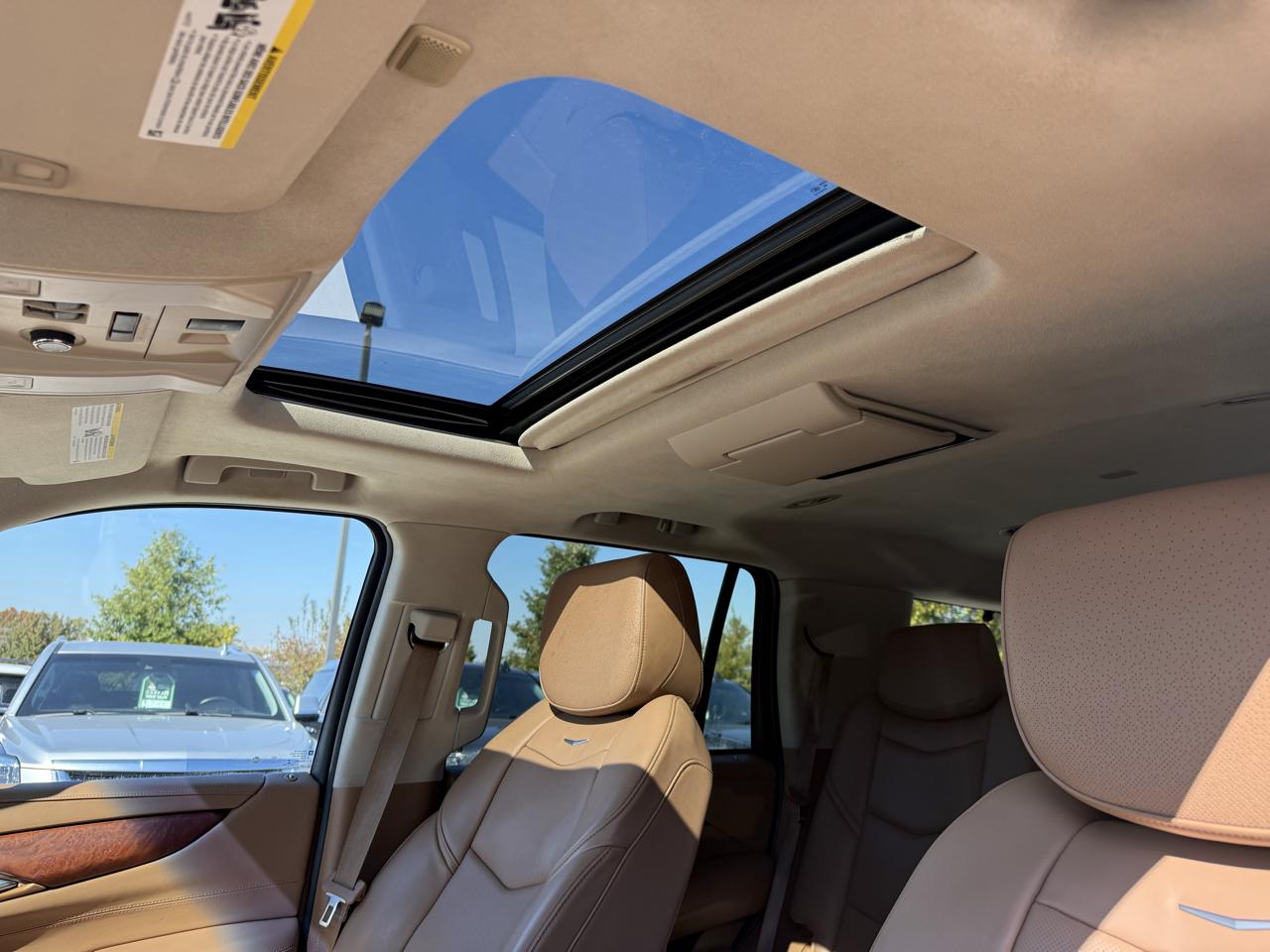 Cadillac Escalade 4WD 4dr Platinum 2016
