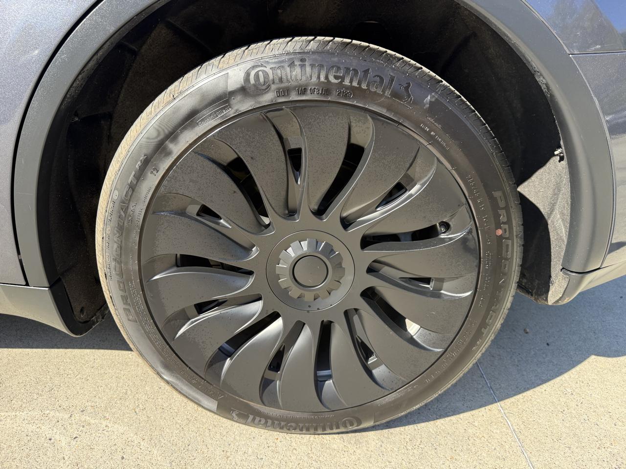 Tesla Model Y Long Range AWD 2023
