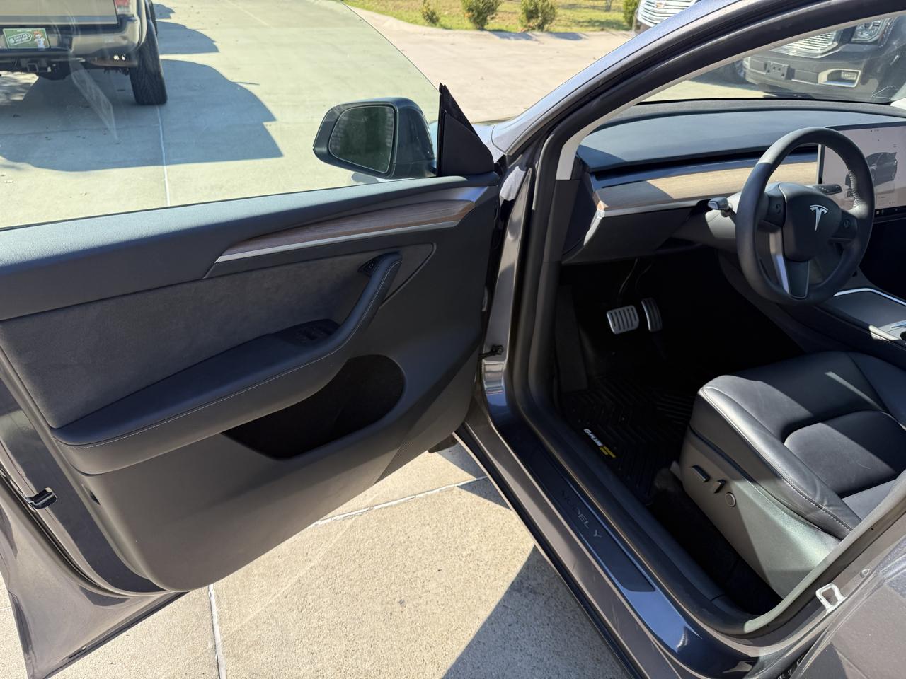 Tesla Model Y Long Range AWD 2023