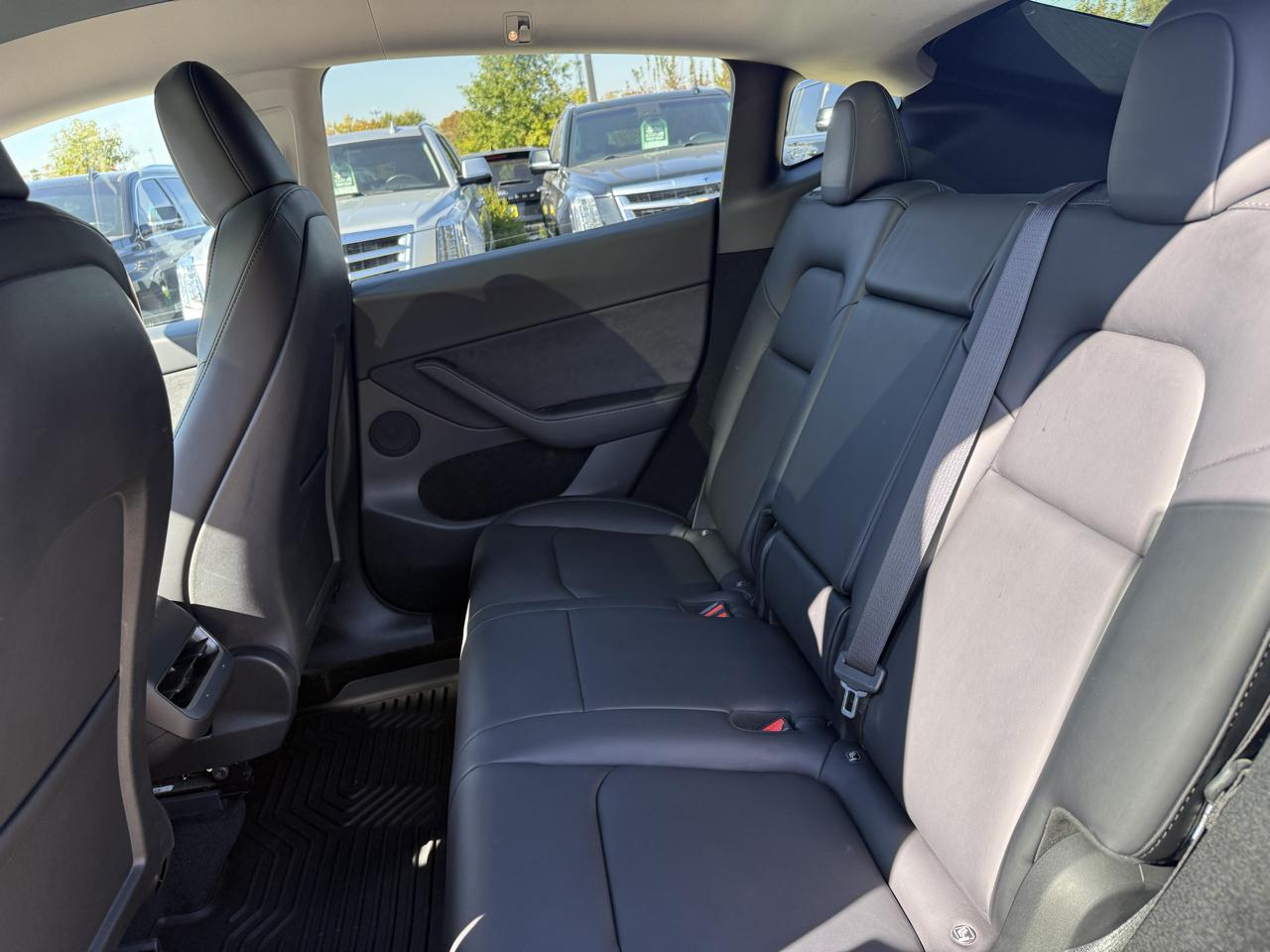 Tesla Model Y Long Range AWD 2023