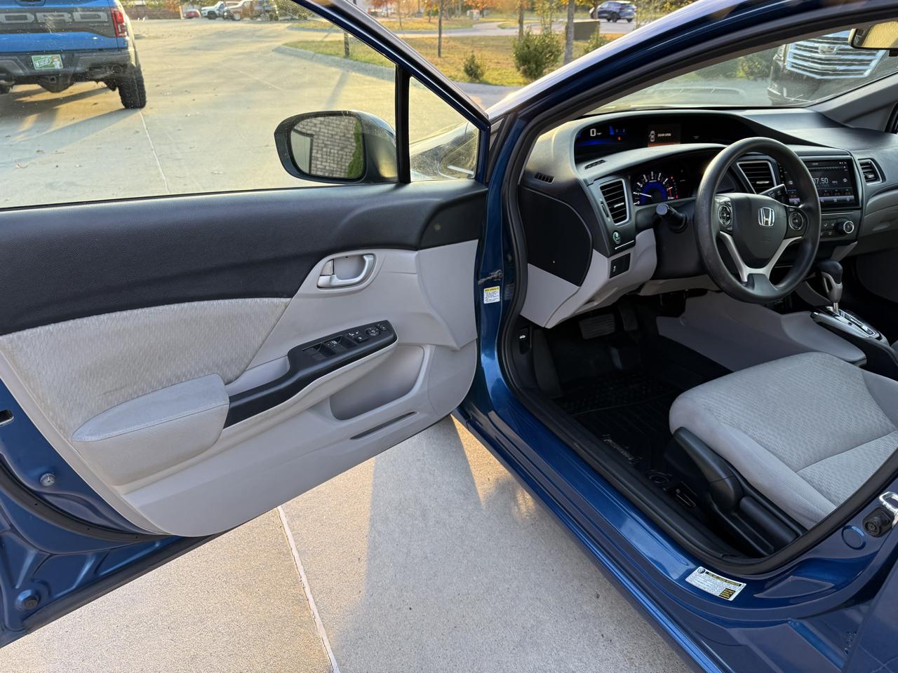 Honda Civic Sedan 4dr CVT LX 2015