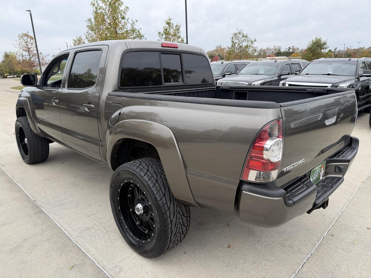 Toyota Tacoma  2011