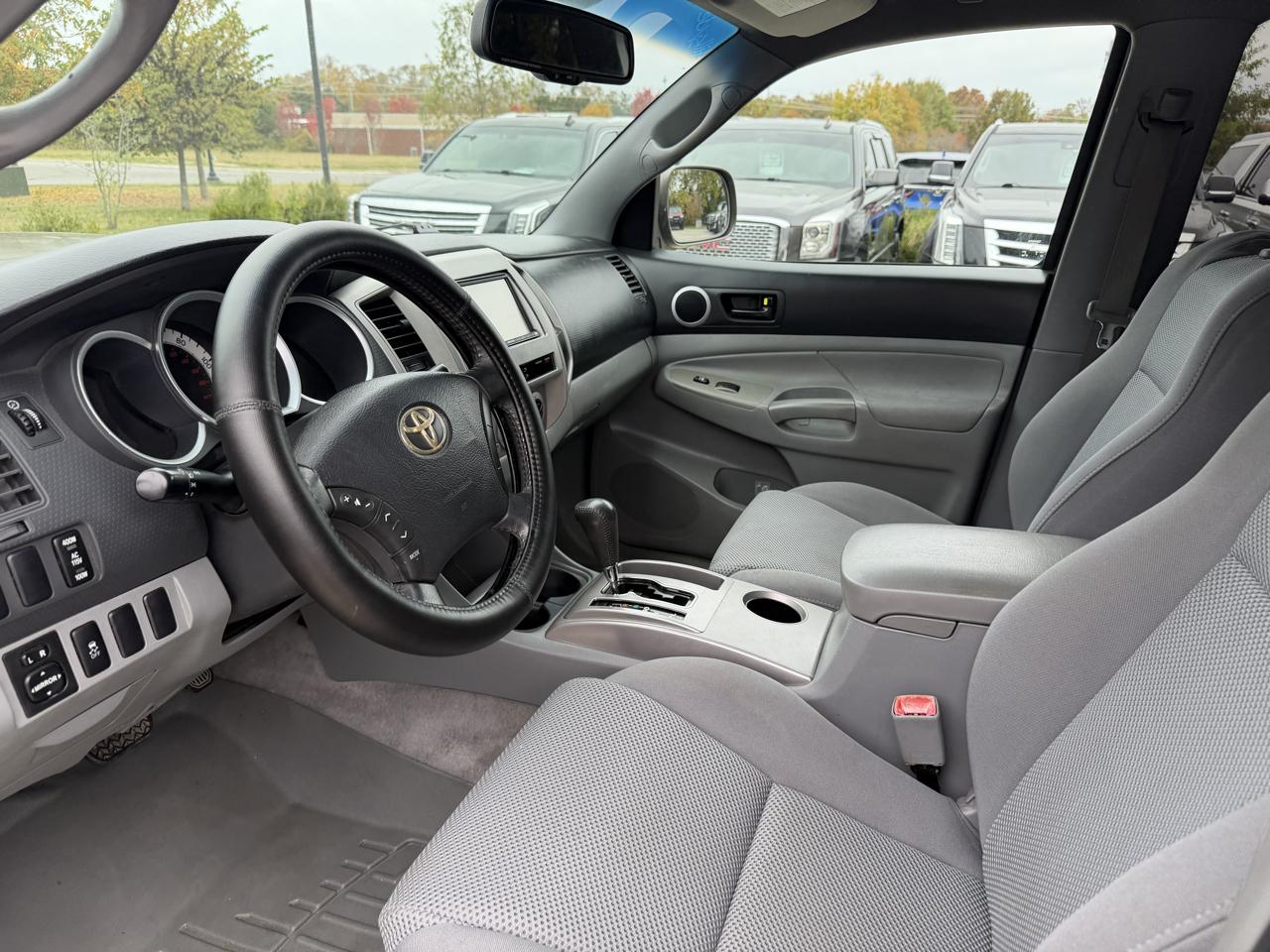 Toyota Tacoma  2011