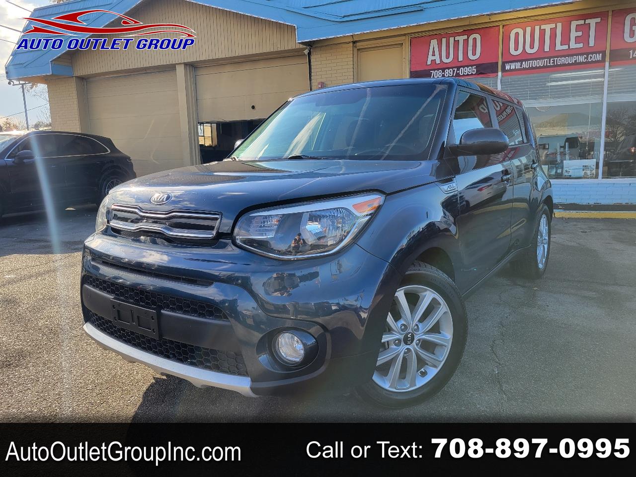 2017 Kia Soul + Auto
