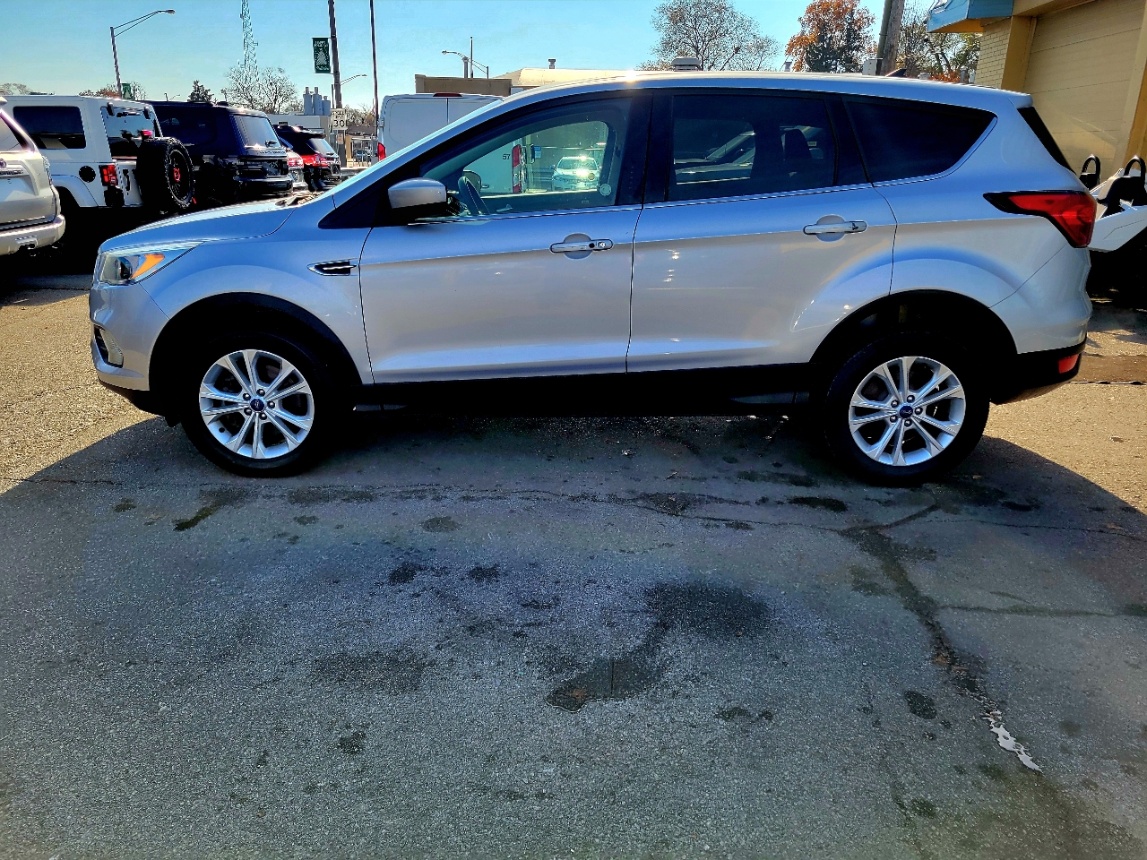 2019 Ford Escape SE photo 3