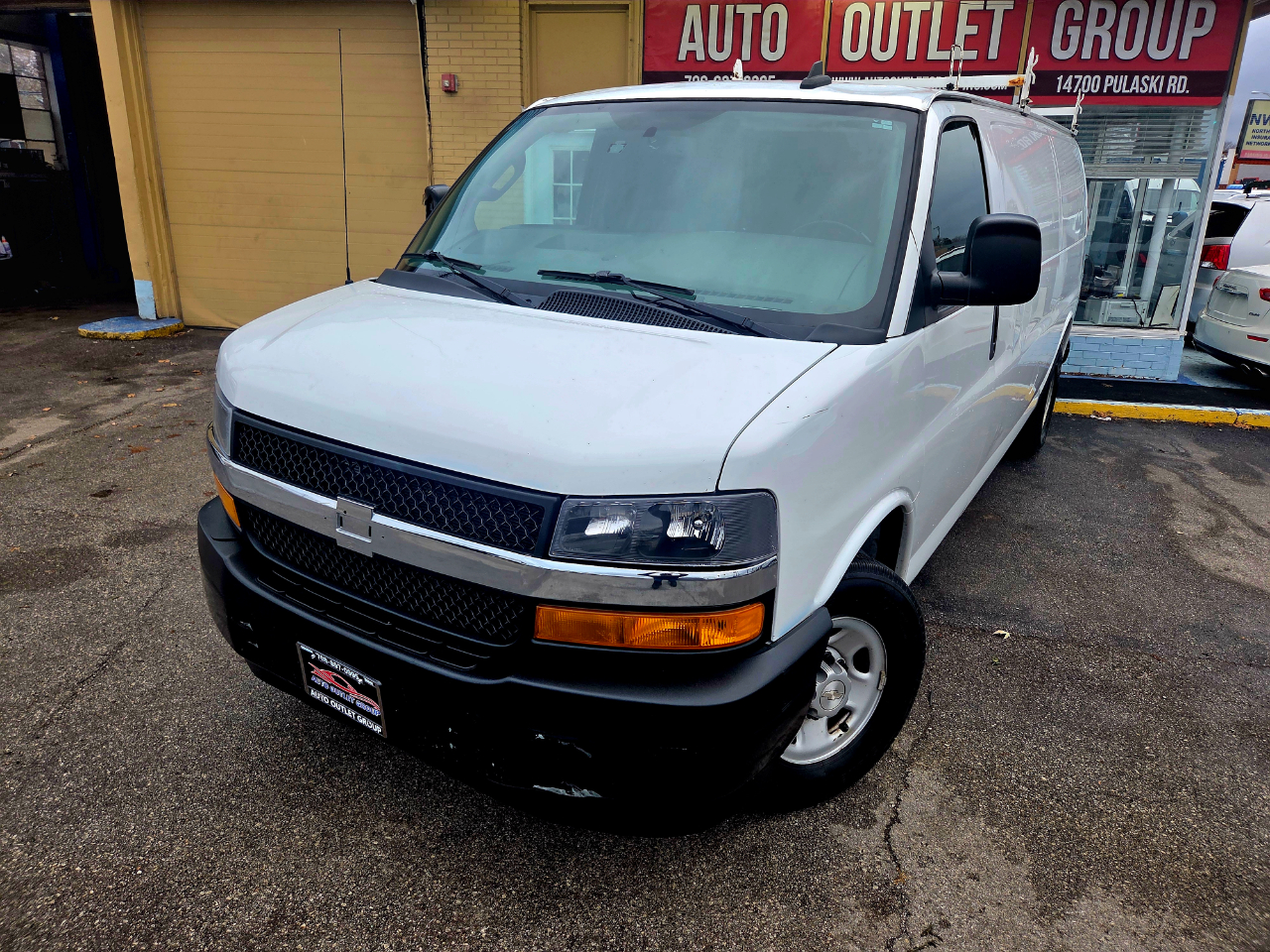 2019 Chevrolet Express Cargo Van photo 2