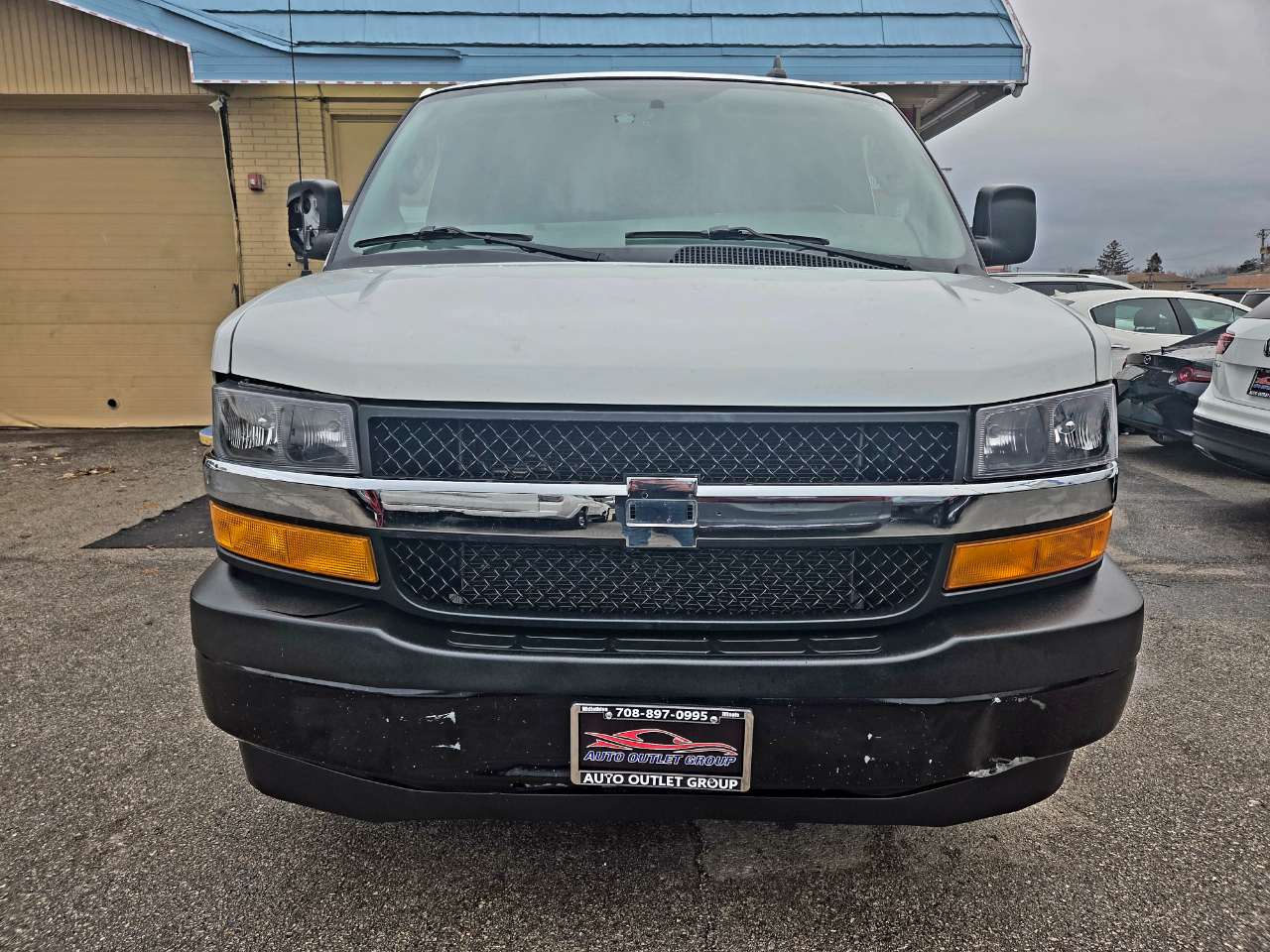 2019 Chevrolet Express Cargo Van photo 3