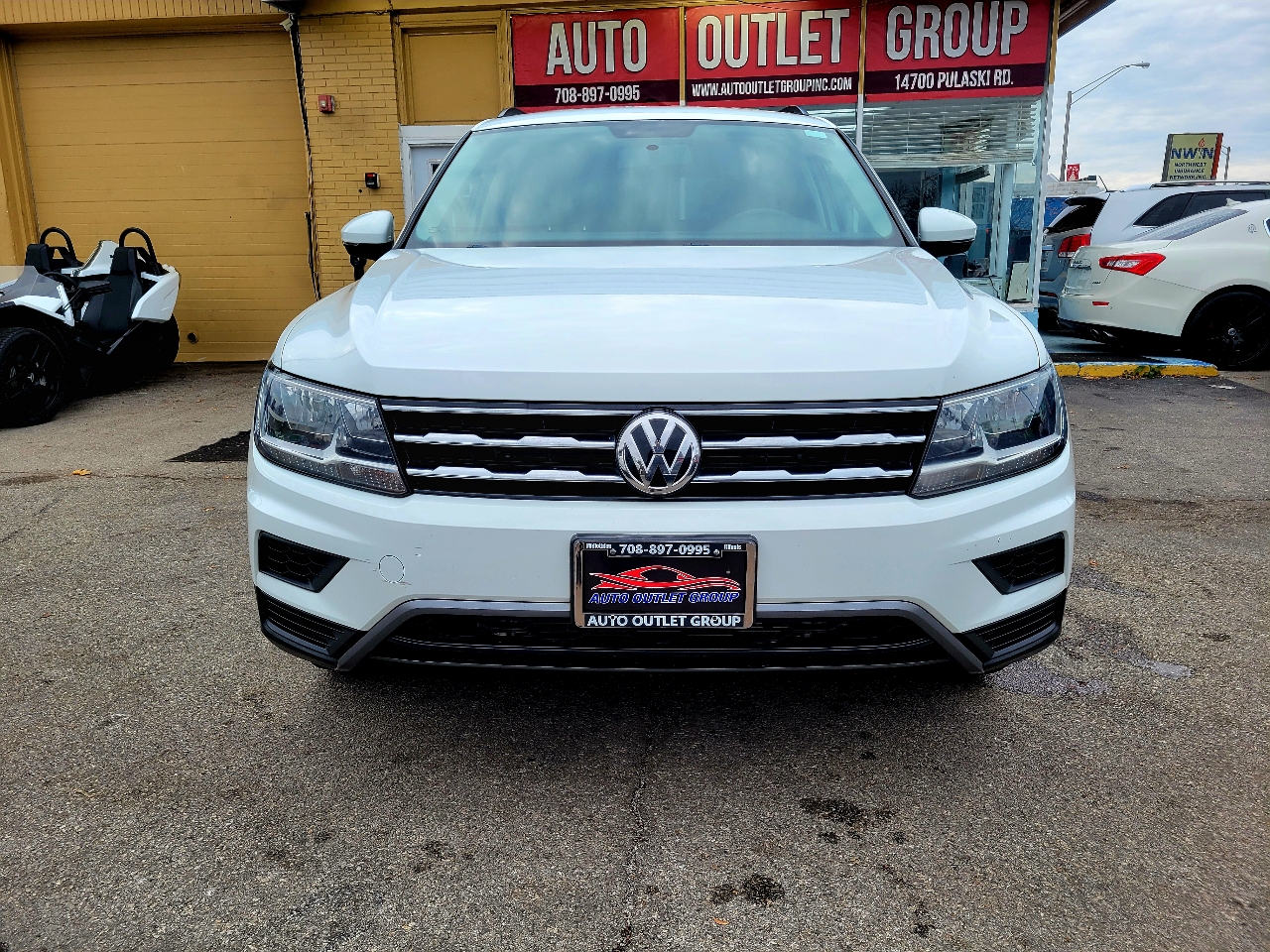 2019 Volkswagen Tiguan S photo 2