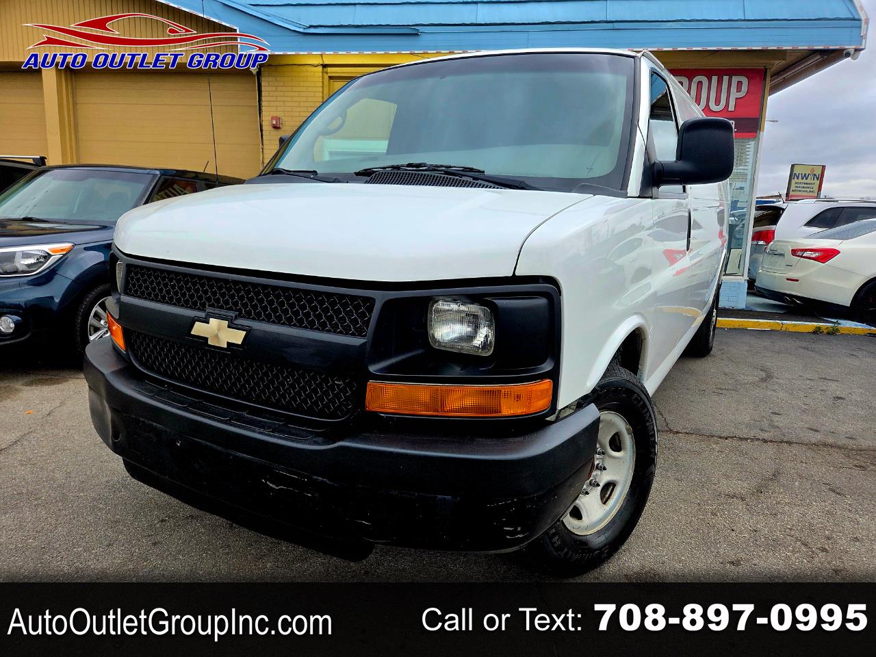 2014 Chevrolet Express Cargo Van RWD 2500 155"
