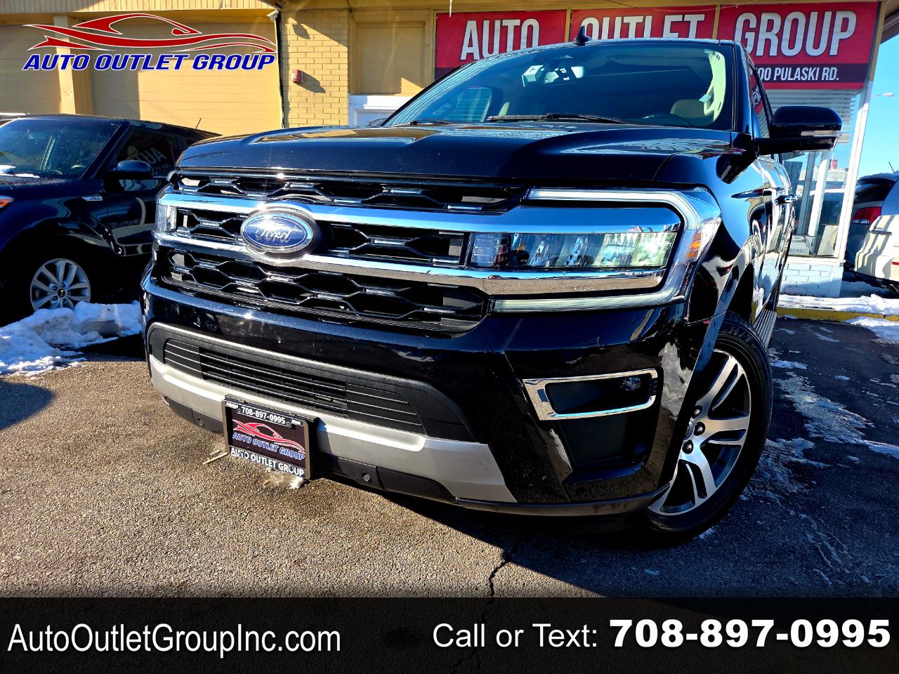 2024 Ford Expedition Limited's photo