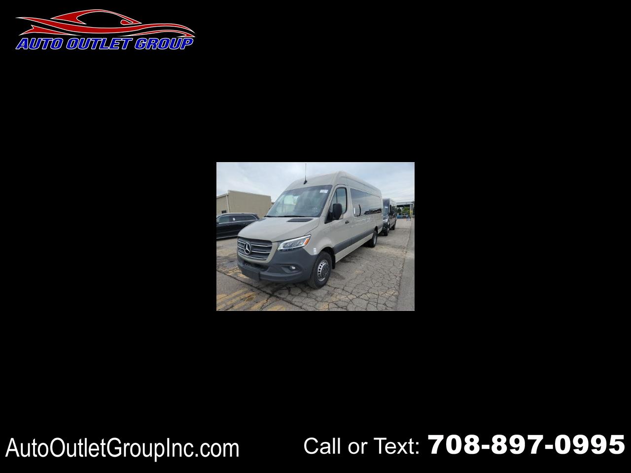 2024 Mercedes-Benz Sprinter Cargo Van Base's photo