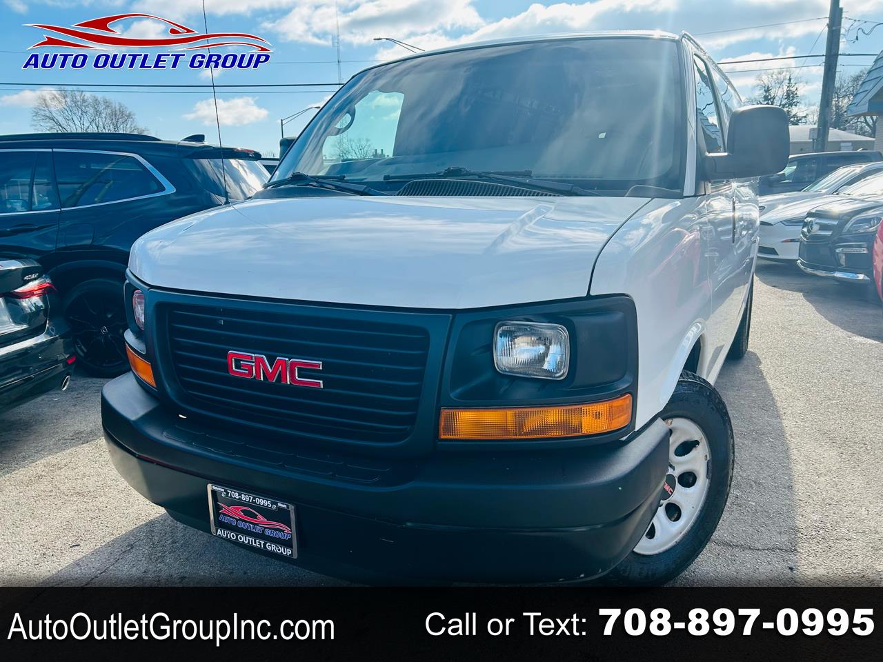 2014 GMC Savana LT's photo