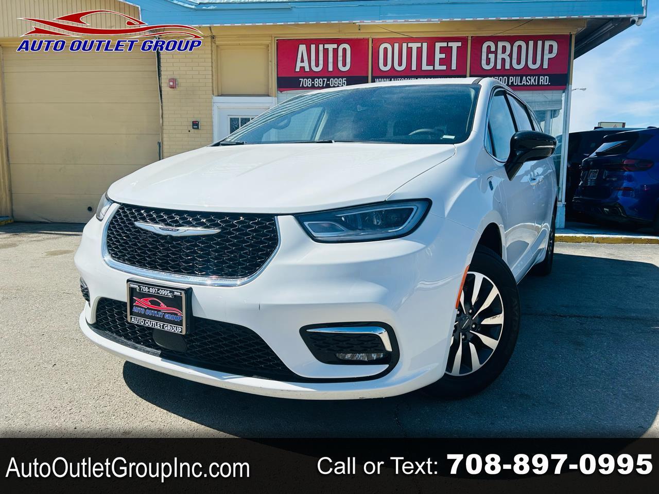 2024 Chrysler Pacifica PHEV Select