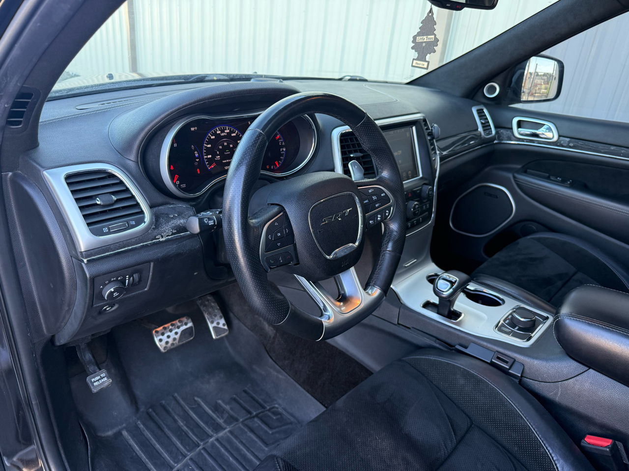 Jeep Grand Cherokee SRT8 4WD 2015 Jeep Grand Cherokee SRT8 4WD 2015