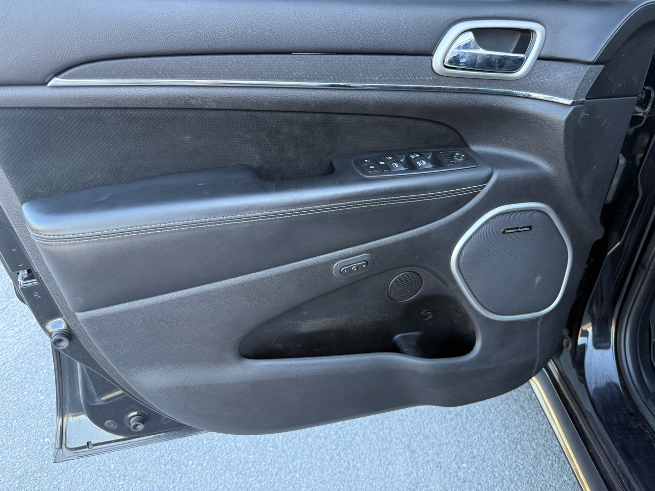 Jeep Grand Cherokee SRT8 4WD 2015 Jeep Grand Cherokee SRT8 4WD 2015