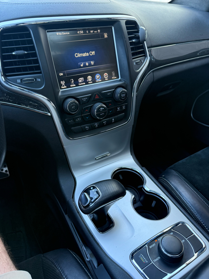 Jeep Grand Cherokee SRT8 4WD 2015 Jeep Grand Cherokee SRT8 4WD 2015