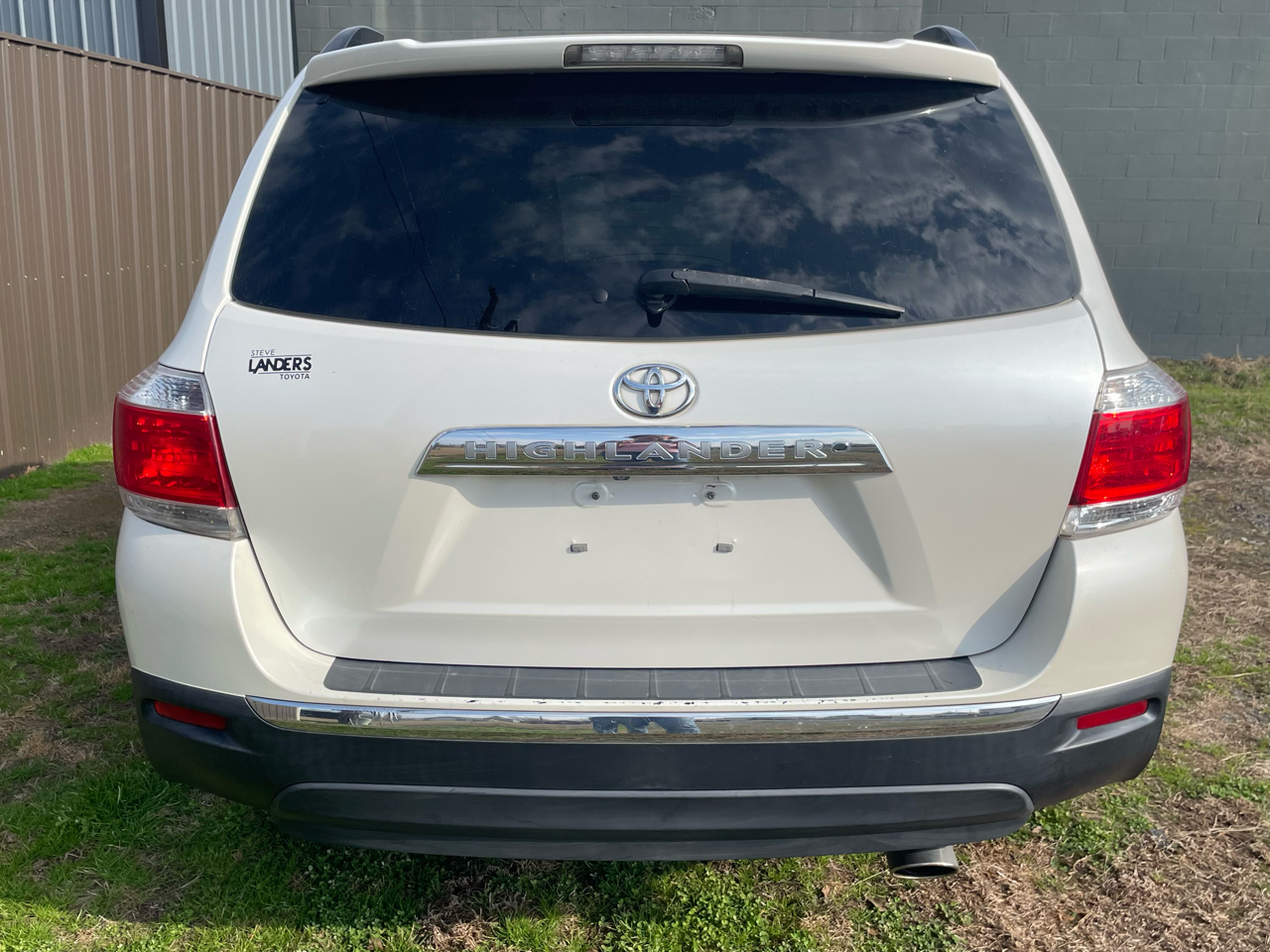 Toyota Highlander Limited 2WD 2013