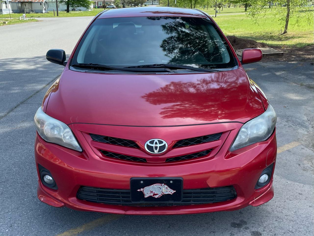 Toyota Corolla S 5-Speed MT 2013