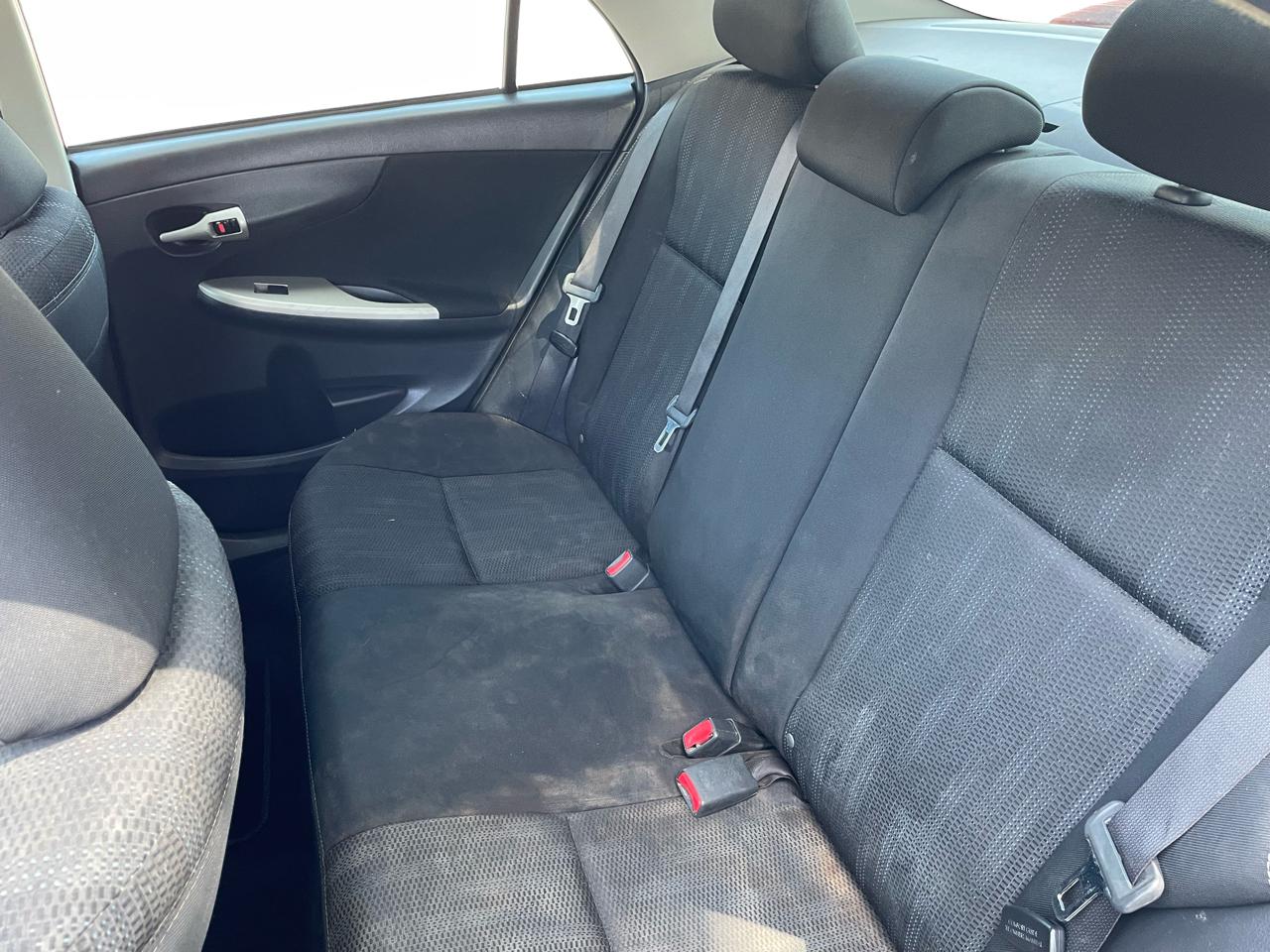 Toyota Corolla S 5-Speed MT 2013