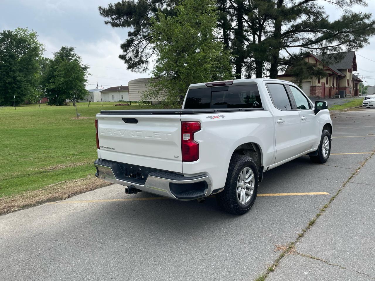 Chevrolet Silverado 1500 4WD Crew Cab 143.5" LT 2020