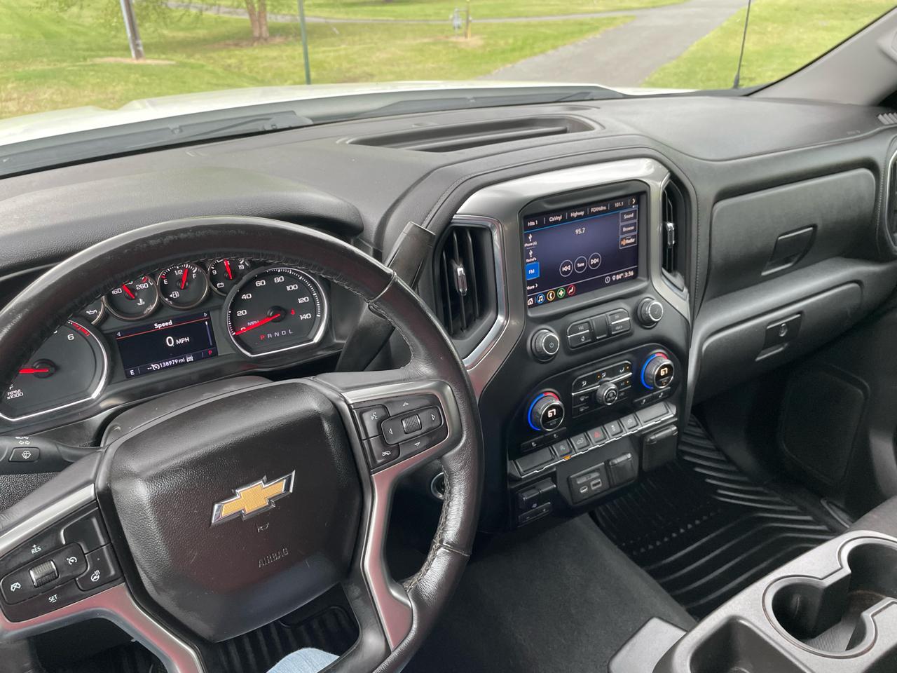 Chevrolet Silverado 1500 4WD Crew Cab 143.5" LT 2020