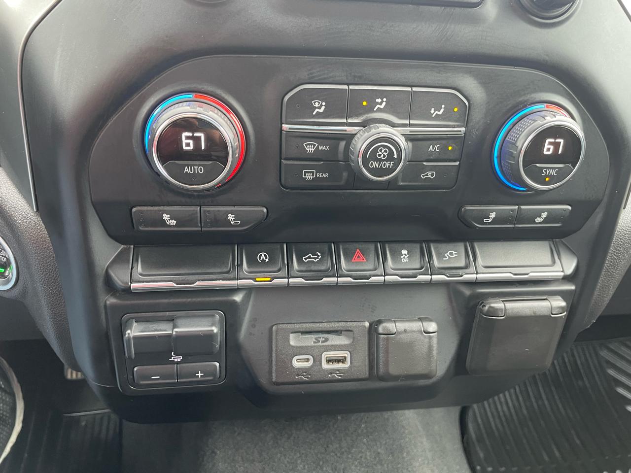 Chevrolet Silverado 1500 4WD Crew Cab 143.5" LT 2020