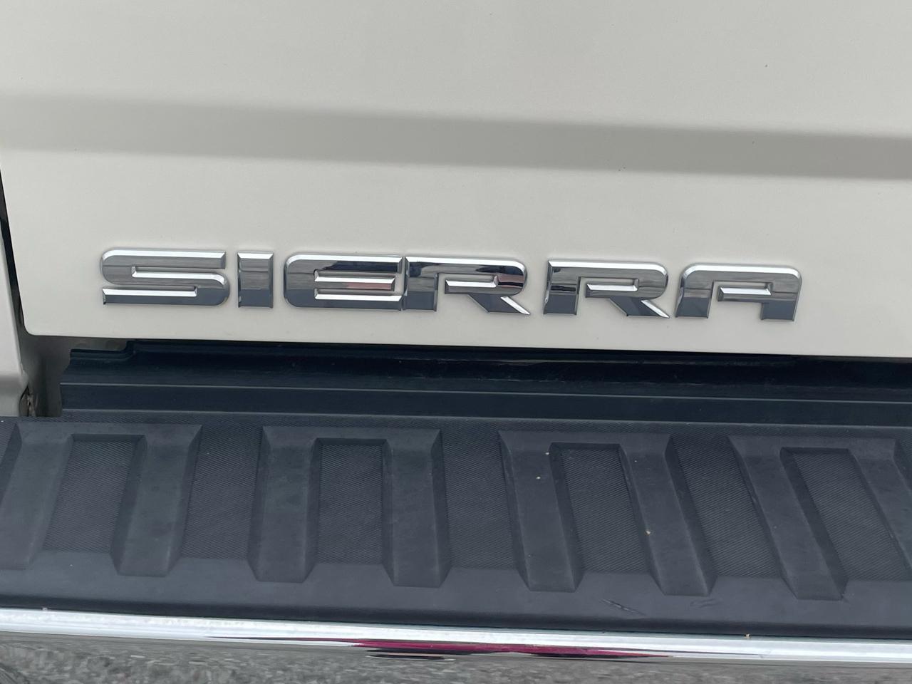 GMC Sierra 1500 SLT Crew Cab Short Box 4WD 2015