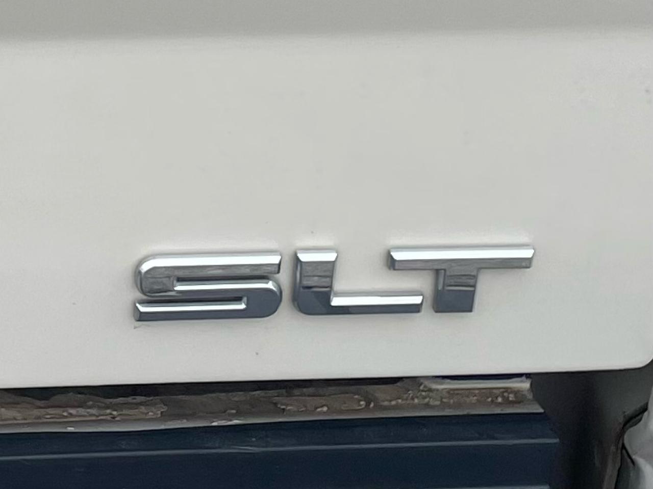 GMC Sierra 1500 SLT Crew Cab Short Box 4WD 2015